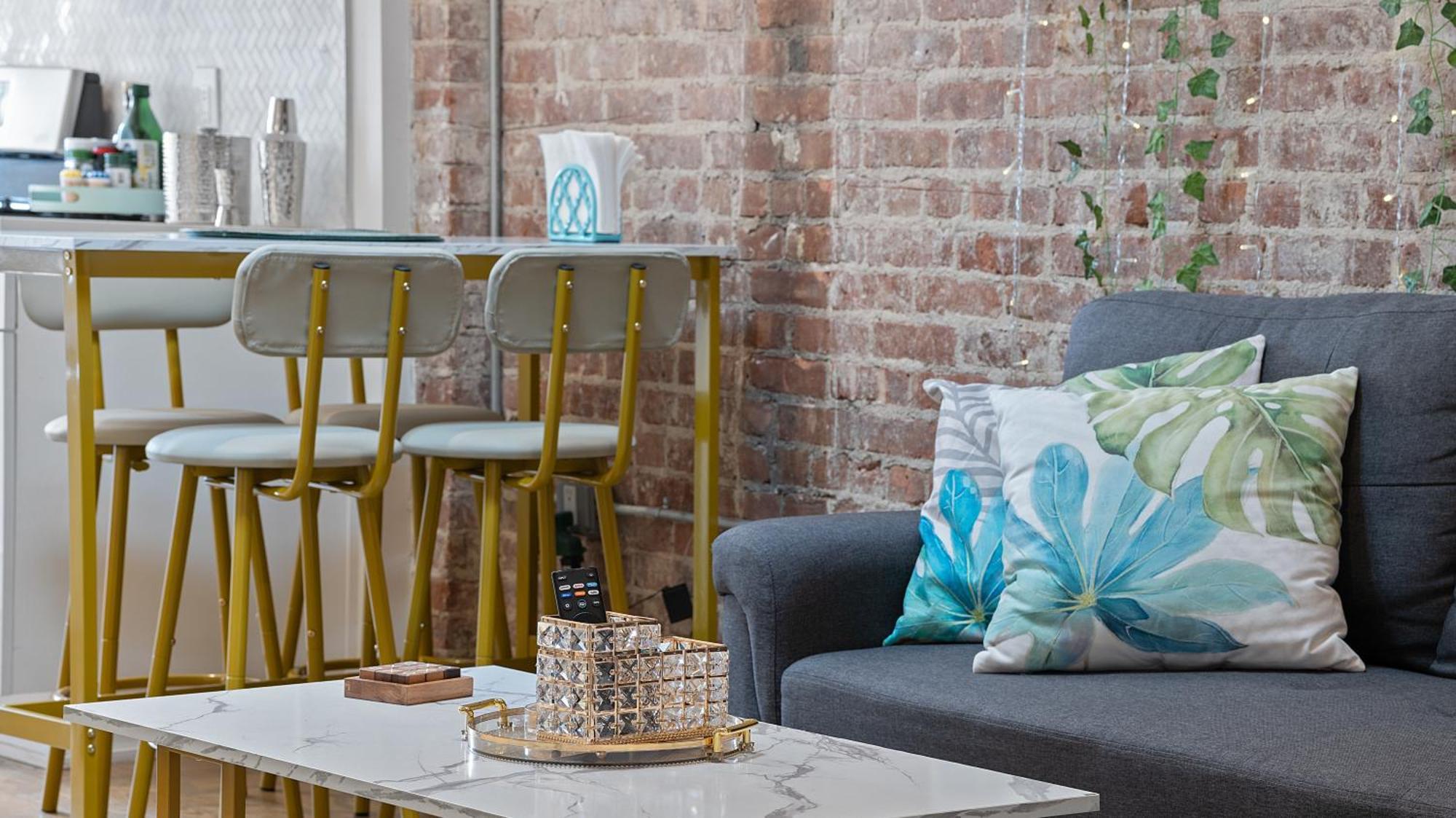 Chic Penthouse 15 Minutes From Nyc - Bus Stop At Doorstep 호보컨 외부 사진