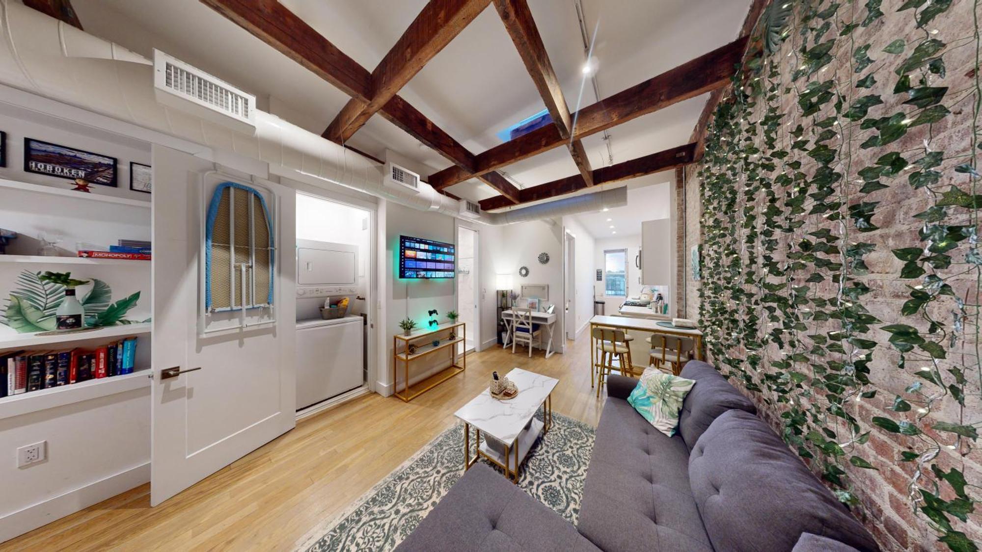 Chic Penthouse 15 Minutes From Nyc - Bus Stop At Doorstep 호보컨 외부 사진